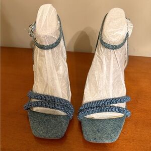 New in original packaging Sam Edelman brand blue beaded sandals in size 7 M